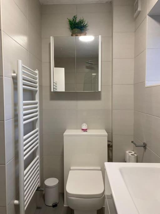 Brighton New Apartment Free Parking Sleeps 6 Extérieur photo